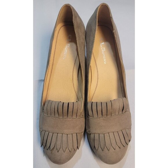 CL By Laundry Taupe Faux Suede Block Heel Loafers Fringe Accent Womens Size 8.5M - Picture 2 of 5